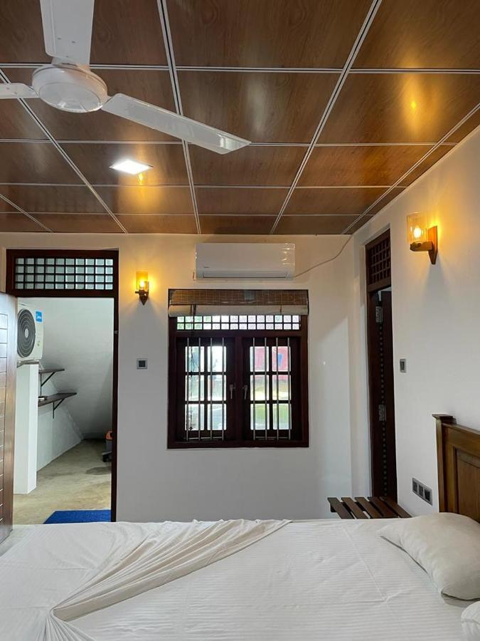 Blue Ocean Residence Induruwa Esterno foto